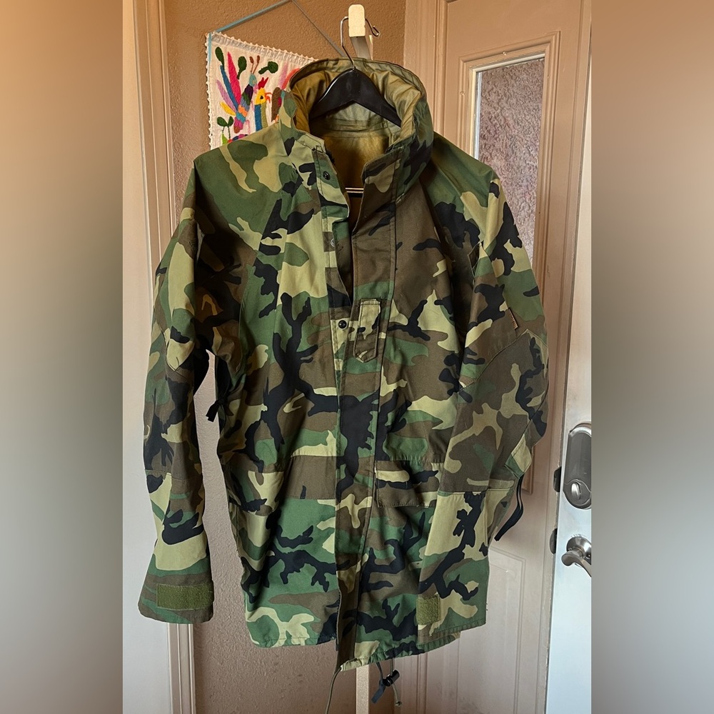 Tennier Ind. 2G ECWCS Men's Medium Long USMC Woodland Camo Gore-tex Jacket
